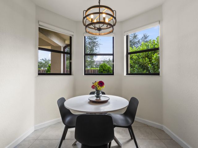 Продажа дома по адресу 11823 SW 151st Place - фото 6658419