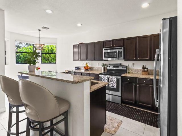 Продажа дома по адресу 11823 SW 151st Place - фото 6658423