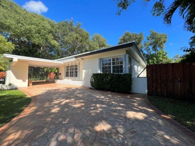 Дом в аренду по адресу 2615 Mckinley Street - фото 6647058