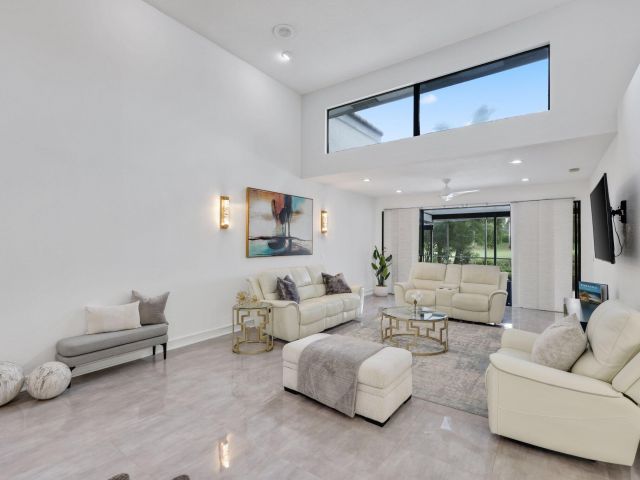 Продажа дома по адресу 10106 Spyglass Way - фото 6649311