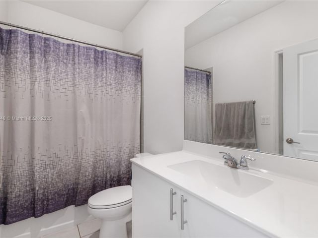 Дом в аренду по адресу 29254 SW 163rd Ct 29254 - фото 7474146