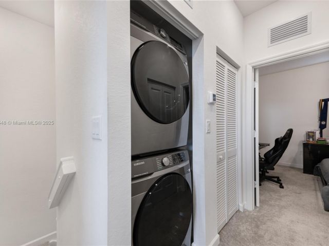 Дом в аренду по адресу 29254 SW 163rd Ct 29254 - фото 7474151