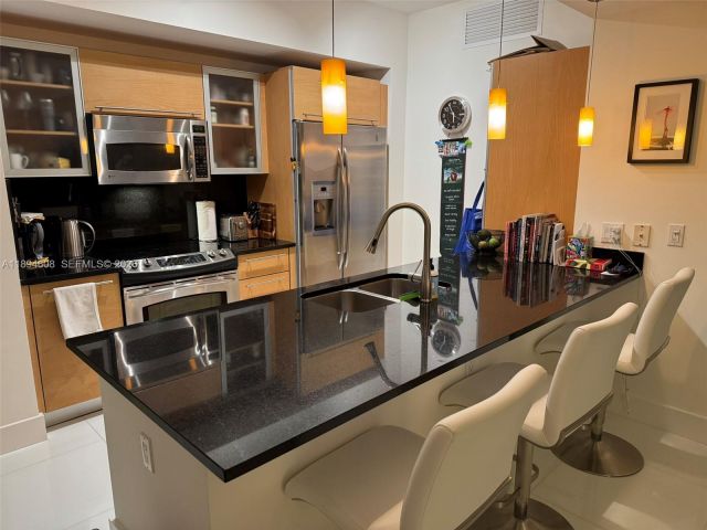 Продажа квартиры #3610 - фото 7461493