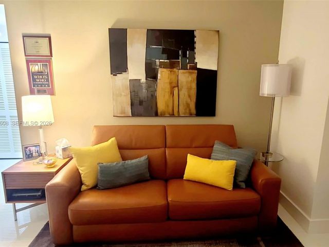 Продажа квартиры #3610 - фото 7461497