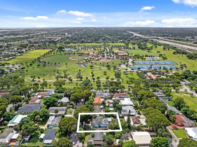 Продажа дома по адресу 3101 Glenwood Road - фото 6656450