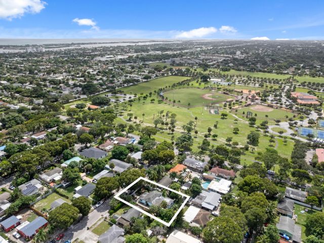 Продажа дома по адресу 3101 Glenwood Road - фото 6656452