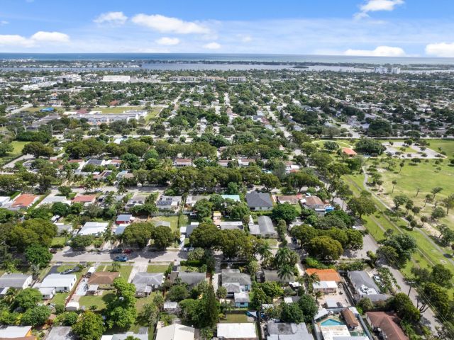 Продажа дома по адресу 3101 Glenwood Road - фото 6656455