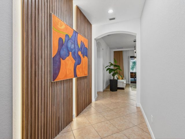 Продажа дома по адресу 8137 Ferentino Pass - фото 6656827