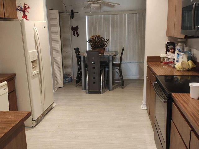 Дом в аренду по адресу 616 White Water Drive - фото 6656425