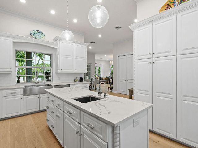 Продажа дома по адресу 201 Avila Road - фото 6657672