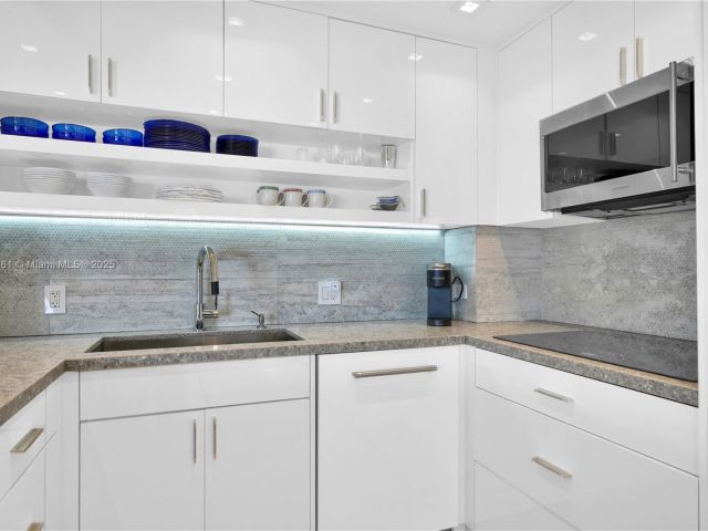 Квартира в аренду номер17F - фото 6657356