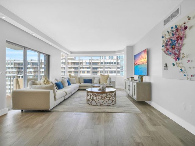 Квартира в аренду номер17F - фото 6657364