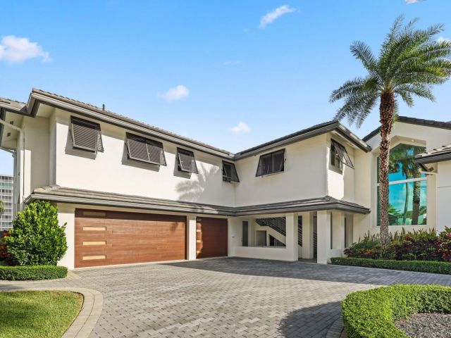 Продажа дома по адресу 7400 NE Orchid Bay Terrace - фото 6655320