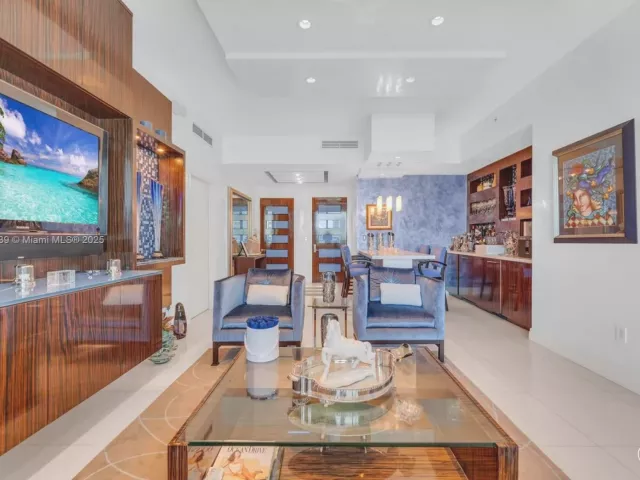 Продажа квартиры #705 - фото 6681181