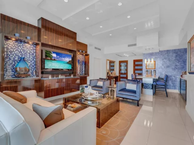 Продажа квартиры #705 - фото 6681182