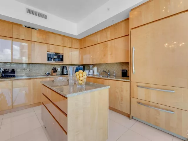 Продажа квартиры #705 - фото 6681173