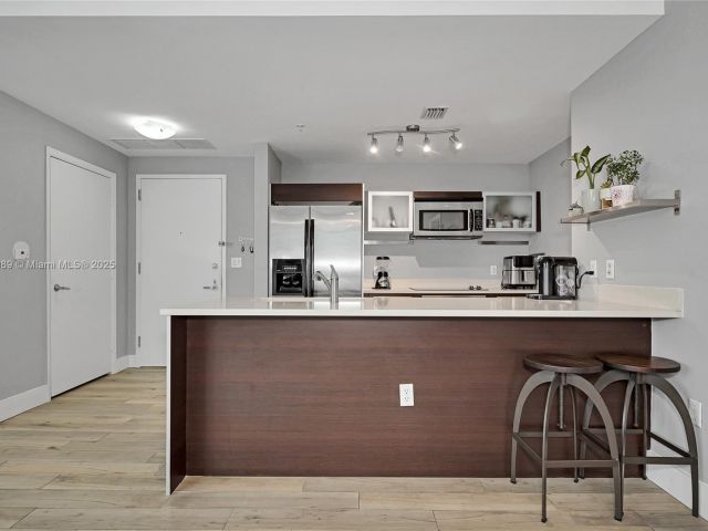 Продажа квартиры #4019 - фото 7436980