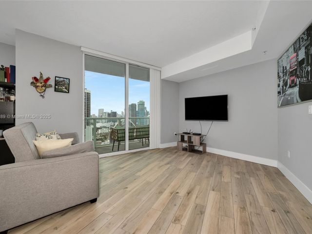 Продажа квартиры #4019 - фото 7436987