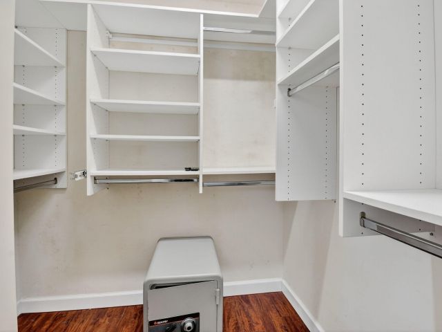 Продажа дома по адресу 7550 Ironbridge Circle - фото 6662171