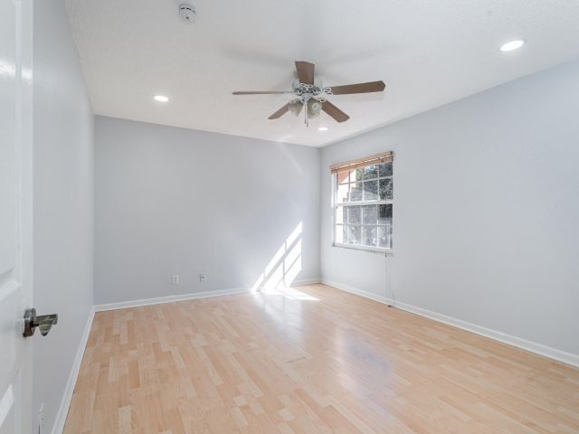 Продажа дома по адресу 2502 Ambassador Avenue - фото 6653331