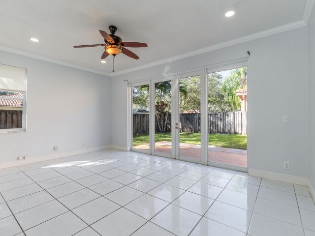 Продажа дома по адресу 2502 Ambassador Avenue - фото 6653340