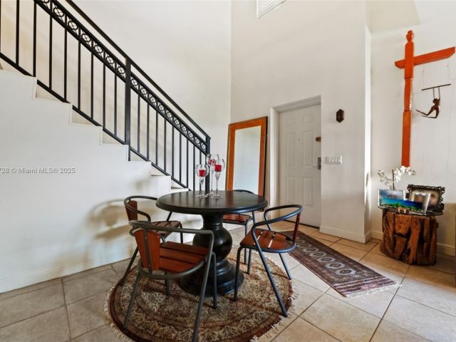 Продажа дома по адресу 888 S Douglas Rd 113 - фото 6676186