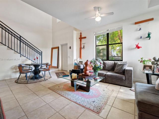 Продажа дома по адресу 888 S Douglas Rd 113 - фото 6676188