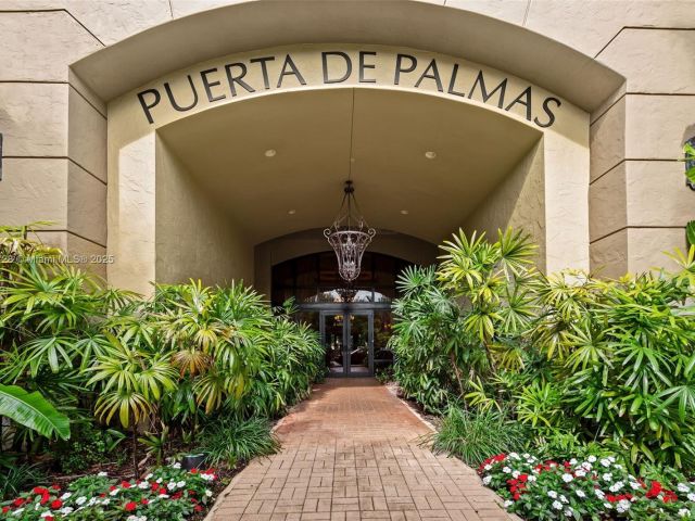 Продажа дома по адресу 888 S Douglas Rd 113 - фото 6676197