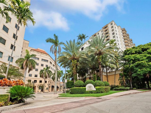 Продажа дома по адресу 888 S Douglas Rd 113 - фото 6676199