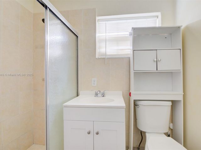 Продажа дома по адресу 2900 N 73rd Ave - фото 7419426