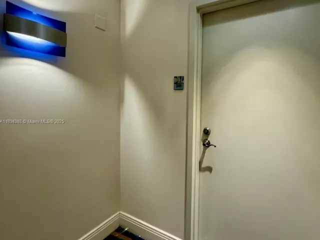 Продажа квартиры #2411 - фото 7516053