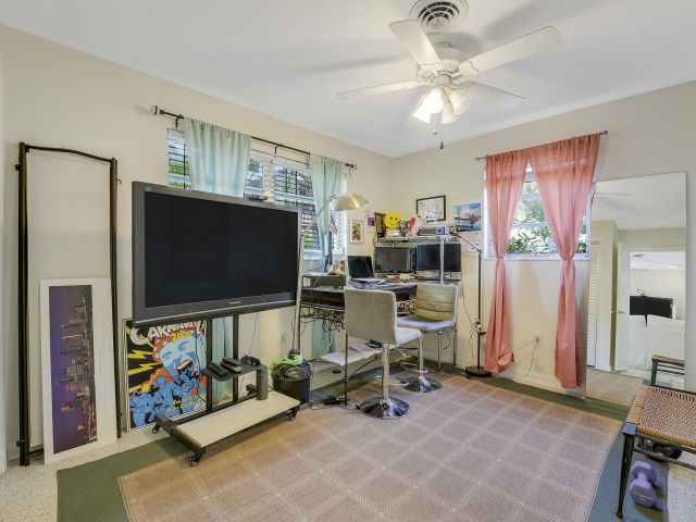 Продажа дома по адресу 2709 Mores Road - фото 6656272