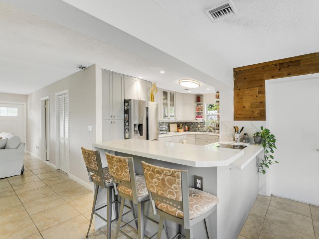 Продажа дома по адресу 2709 Mores Road - фото 6656276