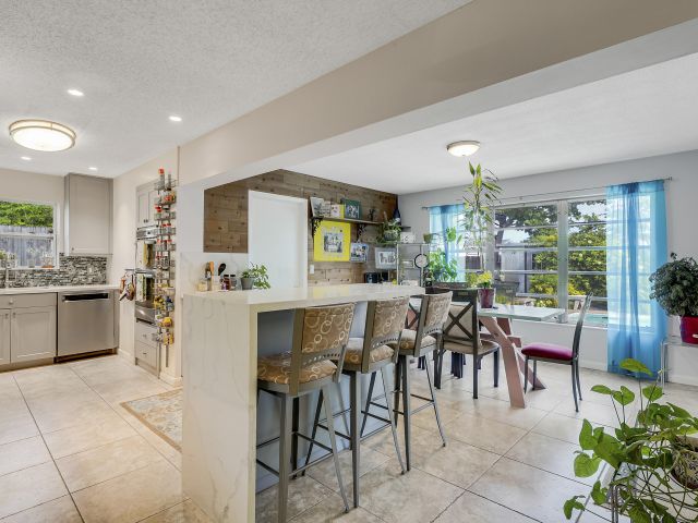 Продажа дома по адресу 2709 Mores Road - фото 6656277