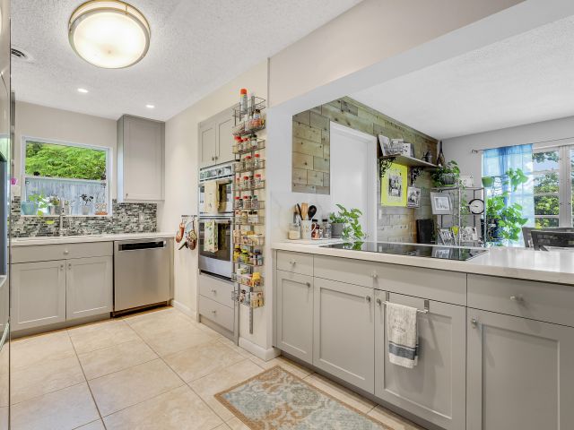 Продажа дома по адресу 2709 Mores Road - фото 6656278