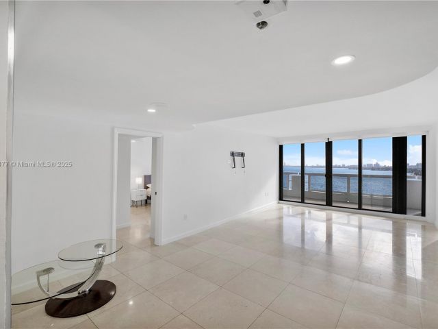 Квартира в аренду номерA-1733 - фото 6696144