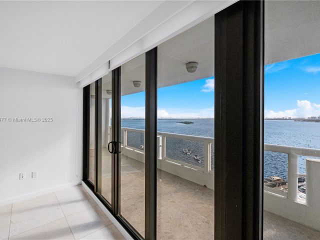 Квартира в аренду номерA-1733 - фото 6696149