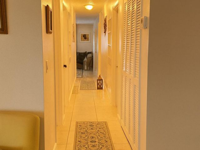 Продажа дома по адресу 2084 Laura Lane - фото 6659750