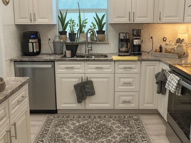 Продажа дома по адресу 2084 Laura Lane - фото 6659755