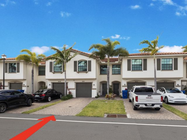 Дом в аренду по адресу 6011 Woods Edge Circle - фото 6655109