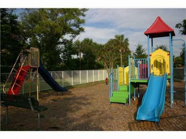 Дом в аренду по адресу 3847 NW 5th Terrace - фото 6655910