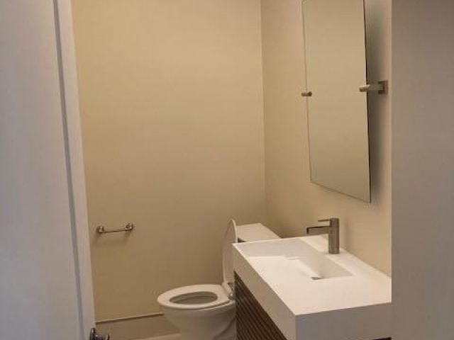 Дом в аренду по адресу 3847 NW 5th Terrace - фото 6655922