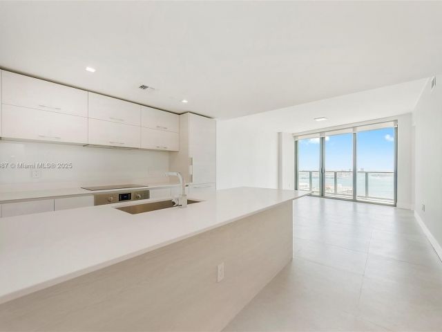 Квартира в аренду номер4804 - фото 6658704