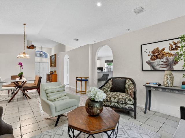 Продажа дома по адресу 9343 Tango Terrace - фото 6655883