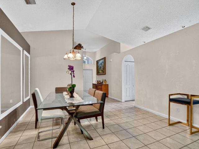 Продажа дома по адресу 9343 Tango Terrace - фото 6655886