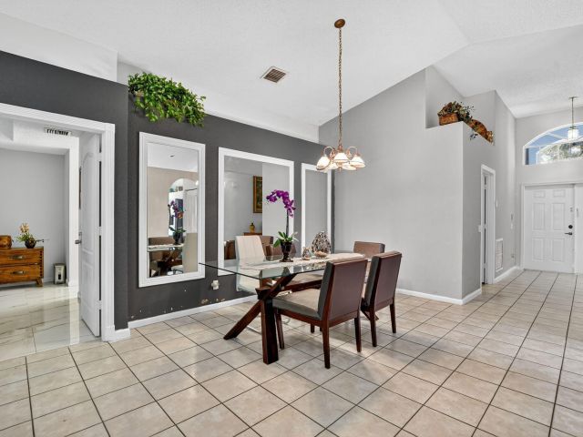 Продажа дома по адресу 9343 Tango Terrace - фото 6655887