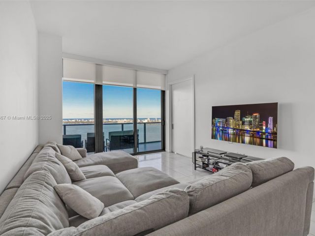 Продажа квартиры #4302 - фото 6659715