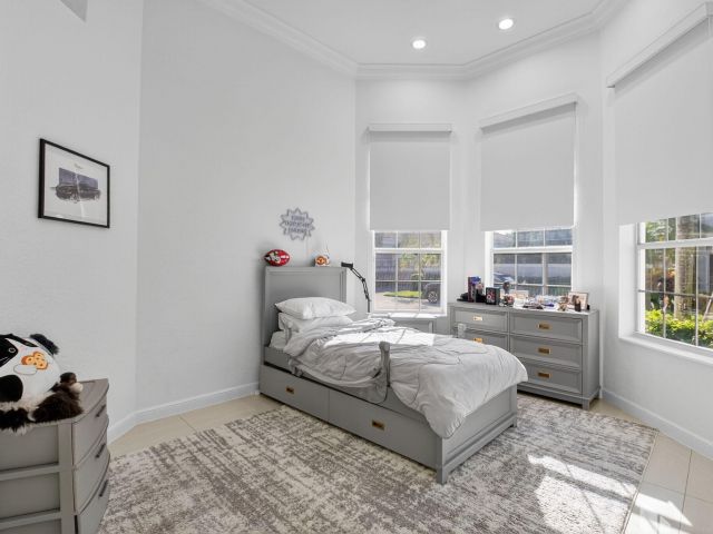 Продажа дома по адресу 6270 NW 43rd Terrace - фото 6689478