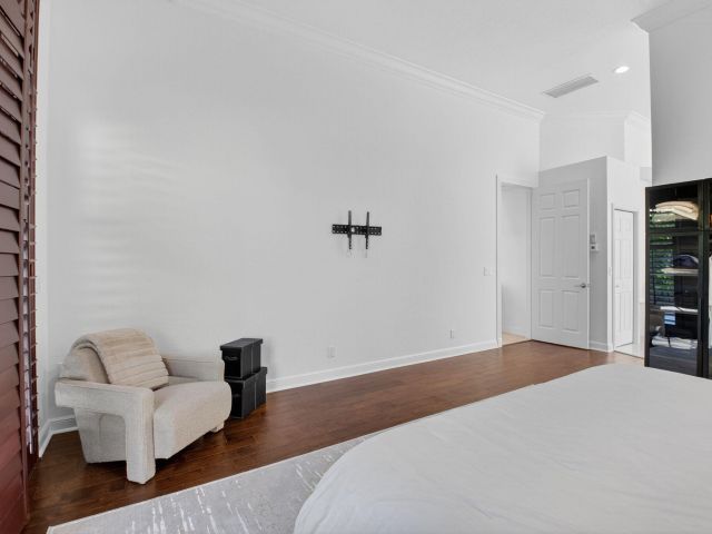 Продажа дома по адресу 6270 NW 43rd Terrace - фото 6689481