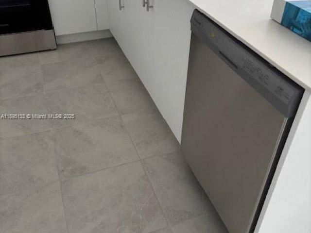 Дом в аренду по адресу 27709 SW 155 CT - фото 7516795